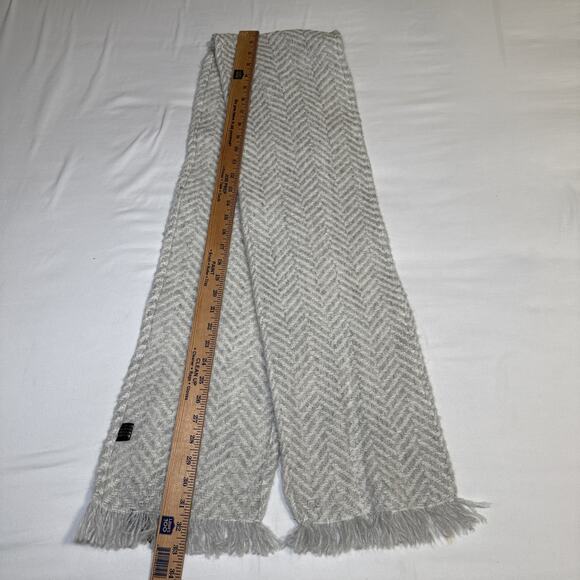 John Branigan Weavers Wool Blend Fringe Scarf Gray Cream Herringbone Womens NWT - Picture 7 of 12